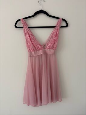 La Vie En Rose Dusty Pink Lace & Mesh V-Neck Chemise